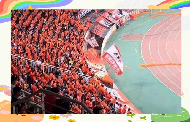 安全指引-关于新冠疫情下国内足球联赛再度开赛，球迷热情高涨的信息